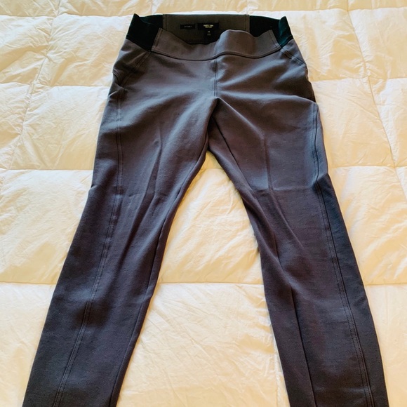 Vera Wang Dark Grey Stretchy Dress Pants - Medium - Picture 2 of 6